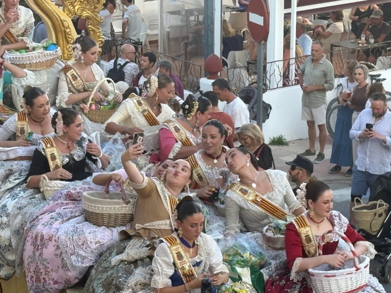 Desfile de Carrozas Fogueres Xàbia 2025