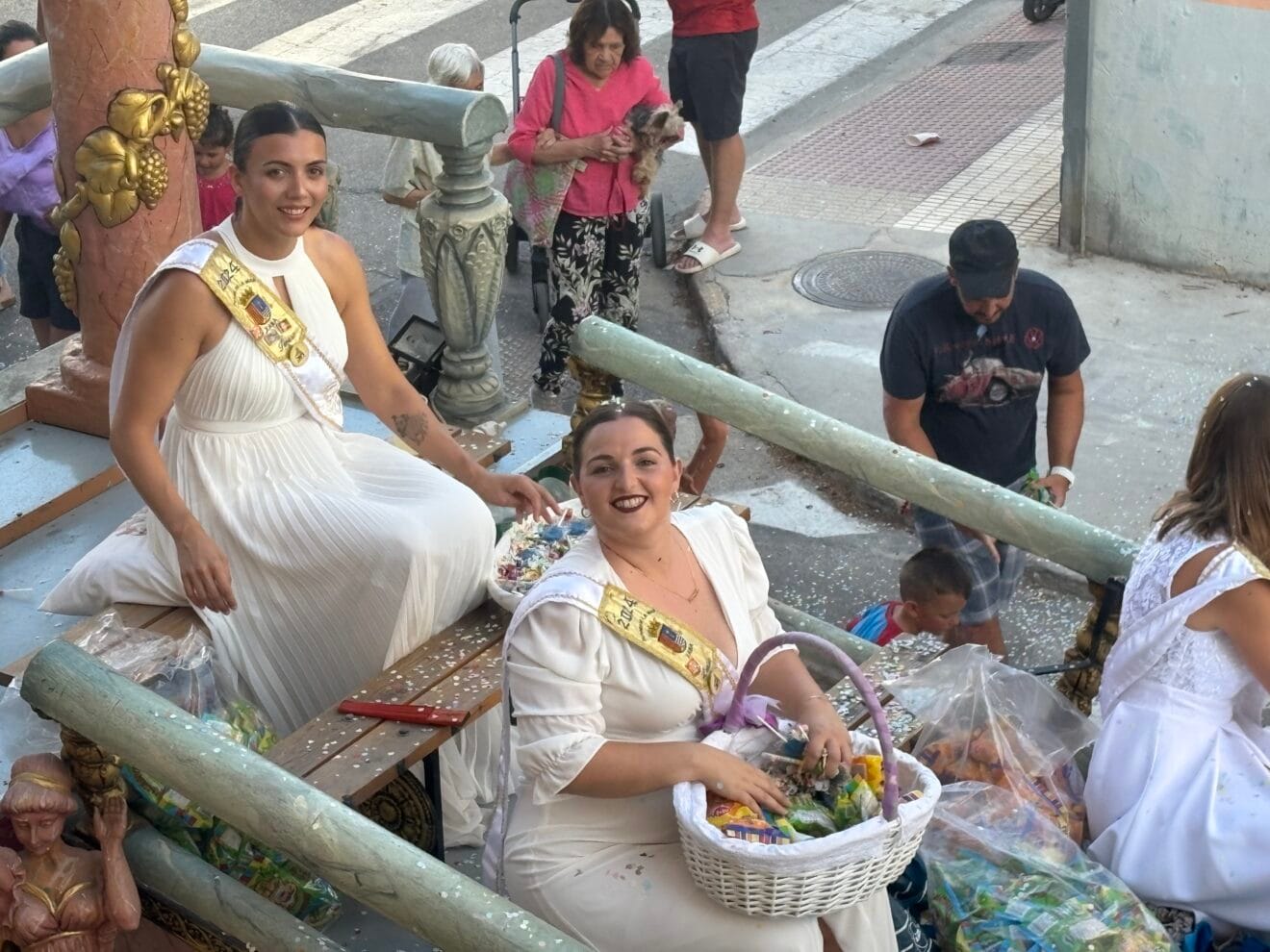 Desfile de Carrozas Fogueres Xàbia 2025 (42)