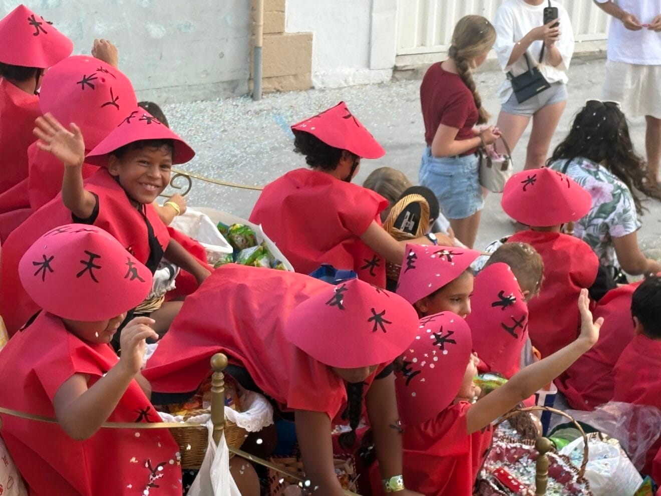 Desfile de Carrozas Fogueres Xàbia 2025 (47)