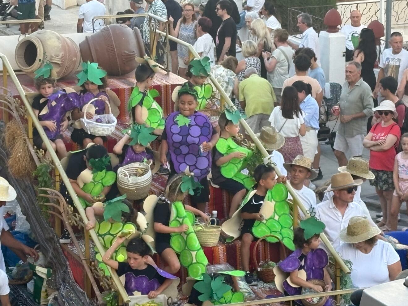 Desfile de Carrozas Fogueres Xàbia 2025 (54)