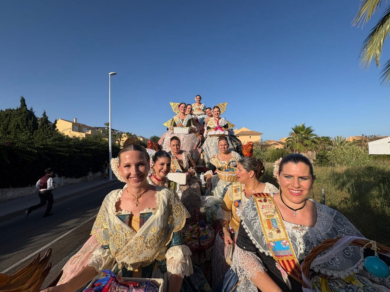 Desfile de Carrozas Fogueres Xàbia 2025 (63)
