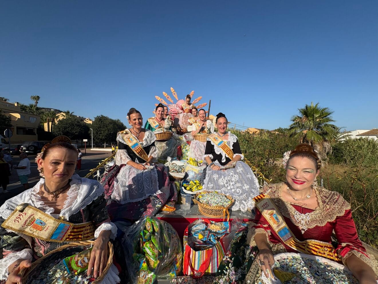 Desfile de Carrozas Fogueres Xàbia 2025 (64)
