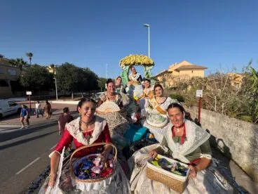 Desfile de Carrozas Fogueres Xàbia 2025 (66)