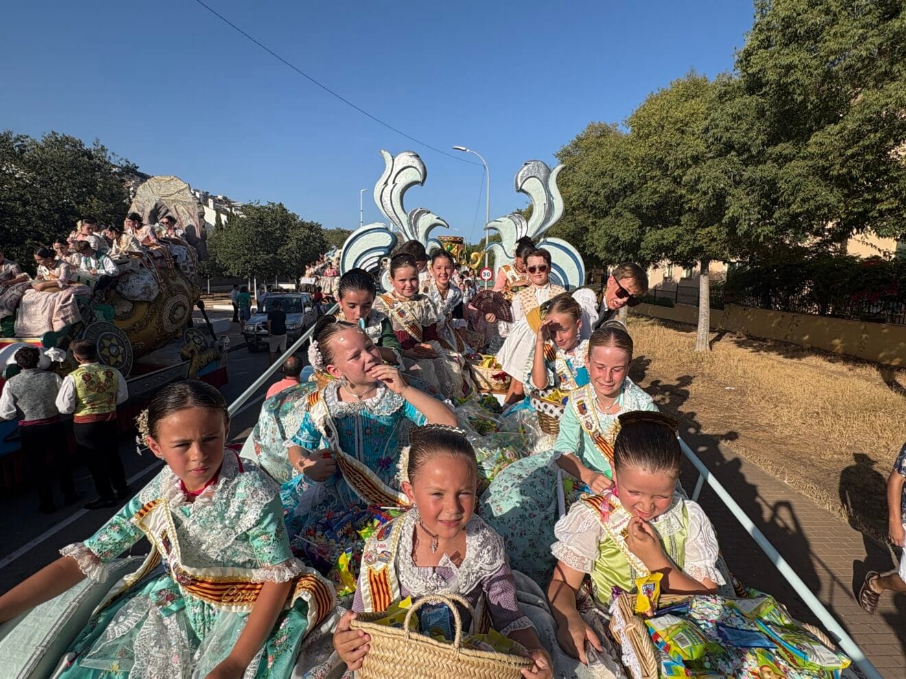 Desfile de Carrozas Fogueres Xàbia 2025 (76)