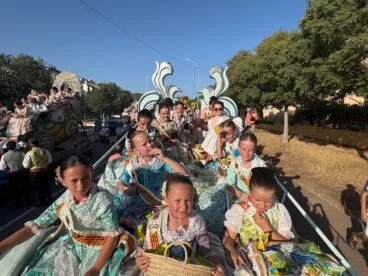 Desfile de Carrozas Fogueres Xàbia 2025 (76)