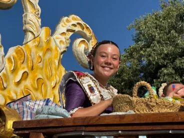 Desfile de Carrozas Fogueres Xàbia 2025 (81)