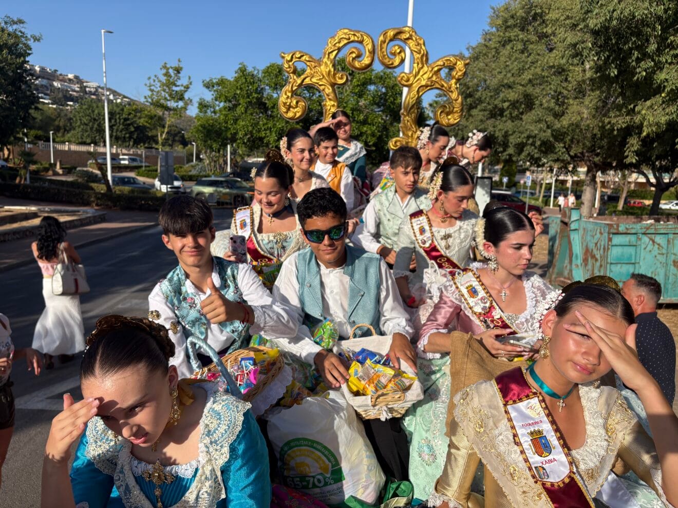 Desfile de Carrozas Fogueres Xàbia 2025 (83)