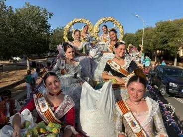 Desfile de Carrozas Fogueres Xàbia 2025 (86)