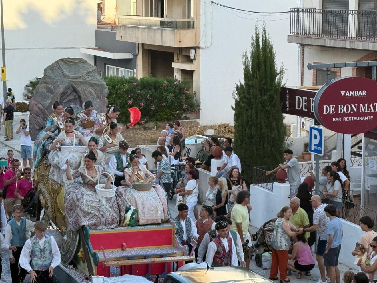Desfile de Carrozas Fogueres Xàbia 2025 (92)