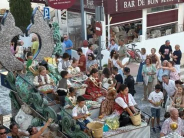 Desfile de Carrozas Fogueres Xàbia 2025 (99)