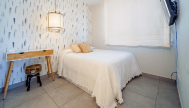 Habitación amplia y funcional