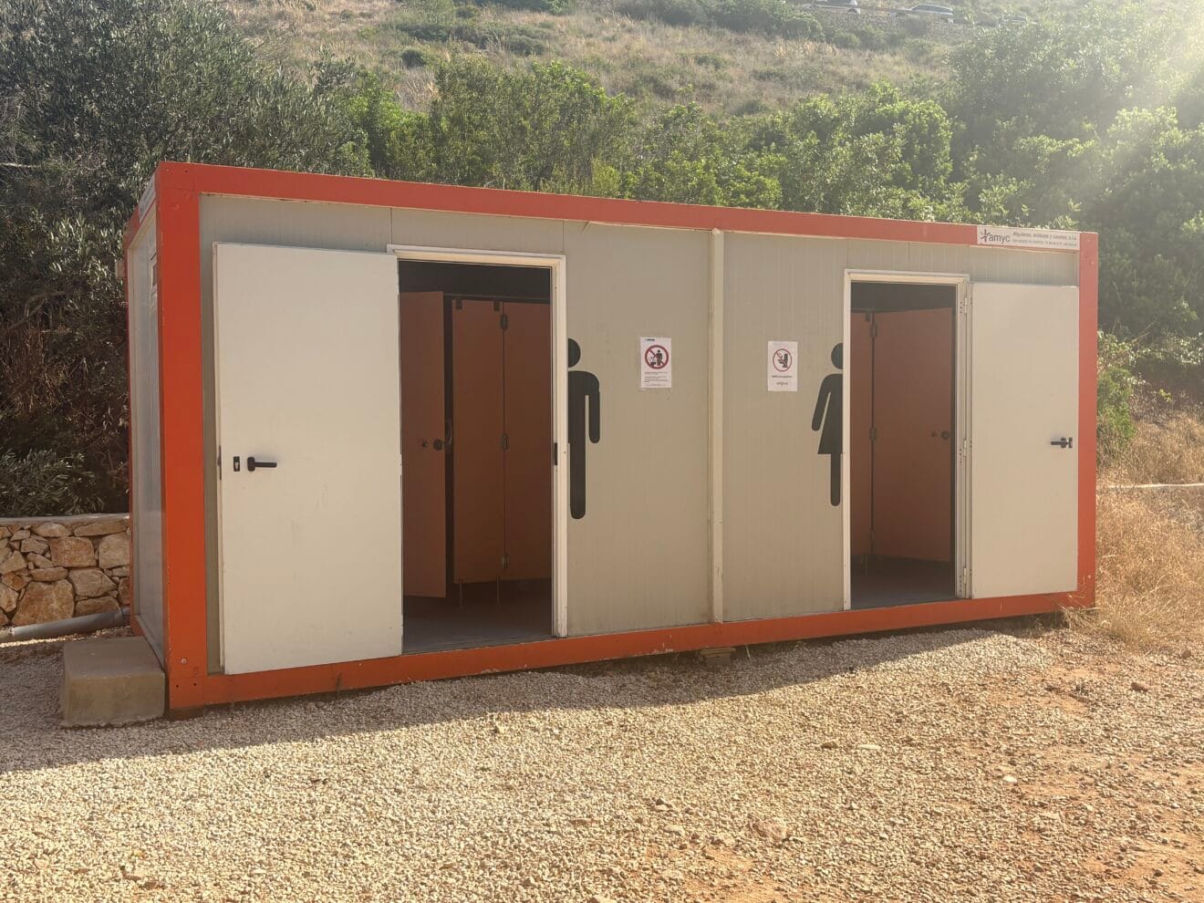 Baños públicos de la Cala Granadella