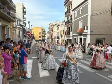 Ofrenda de flores a Sant Joan Xàbia 2025