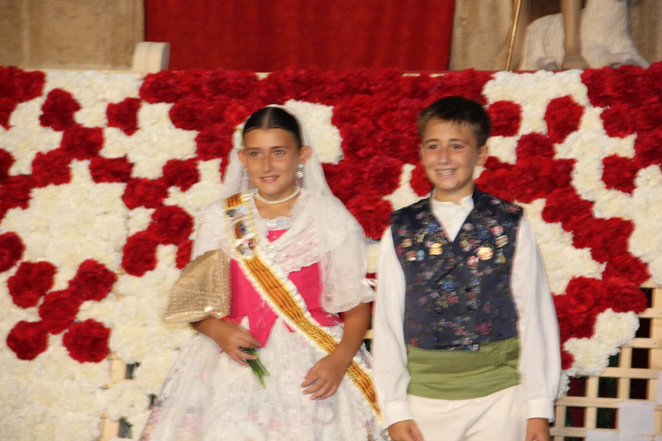 Ofrenda de flores a Sant Joan Fogueres Xàbia 2025 (100)