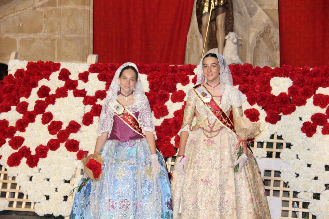 Ofrenda de flores a Sant Joan Fogueres Xàbia 2025 (107)