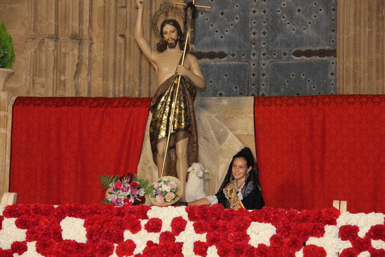 Ofrenda de flores a Sant Joan Fogueres Xàbia 2025 (135)