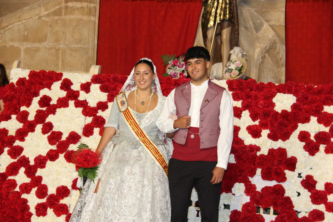 Ofrenda de flores a Sant Joan Fogueres Xàbia 2025 (162)