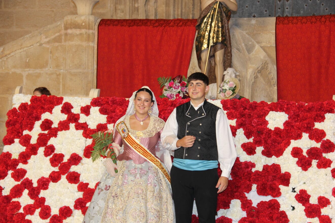Ofrenda de flores a Sant Joan Fogueres Xàbia 2025 (172)