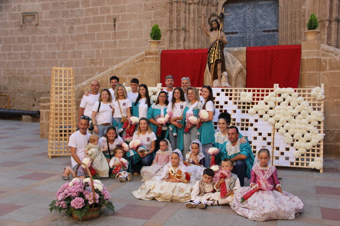 Ofrenda de flores a Sant Joan Fogueres Xàbia 2025 (37)