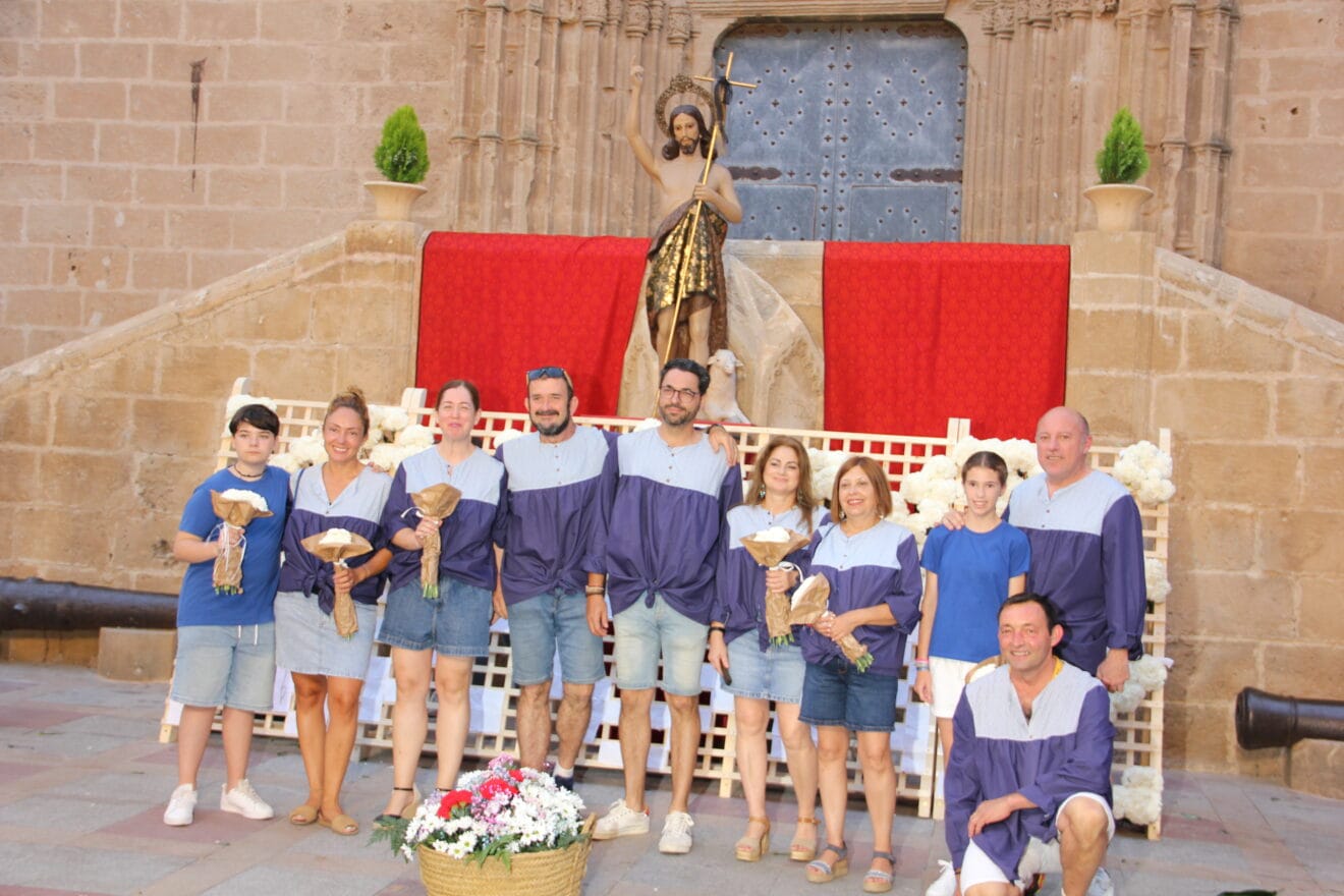 Ofrenda de flores a Sant Joan Fogueres Xàbia 2025 (40)