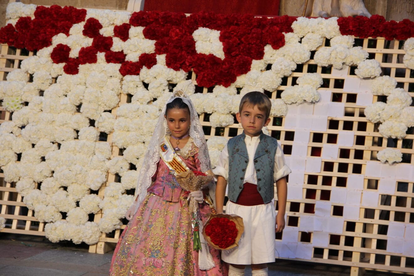 Ofrenda de flores a Sant Joan Fogueres Xàbia 2025 (62)