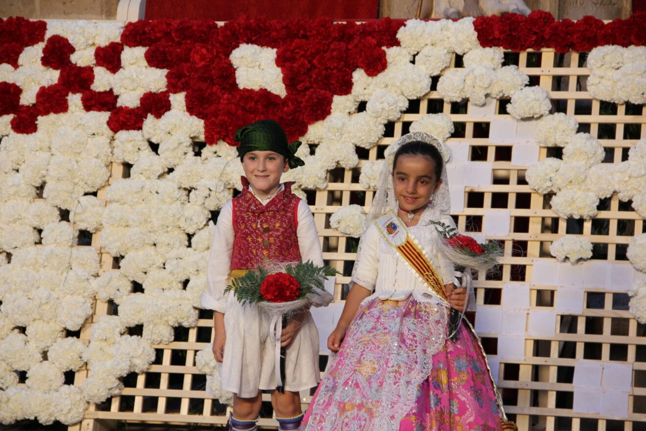 Ofrenda de flores a Sant Joan Fogueres Xàbia 2025 (68)