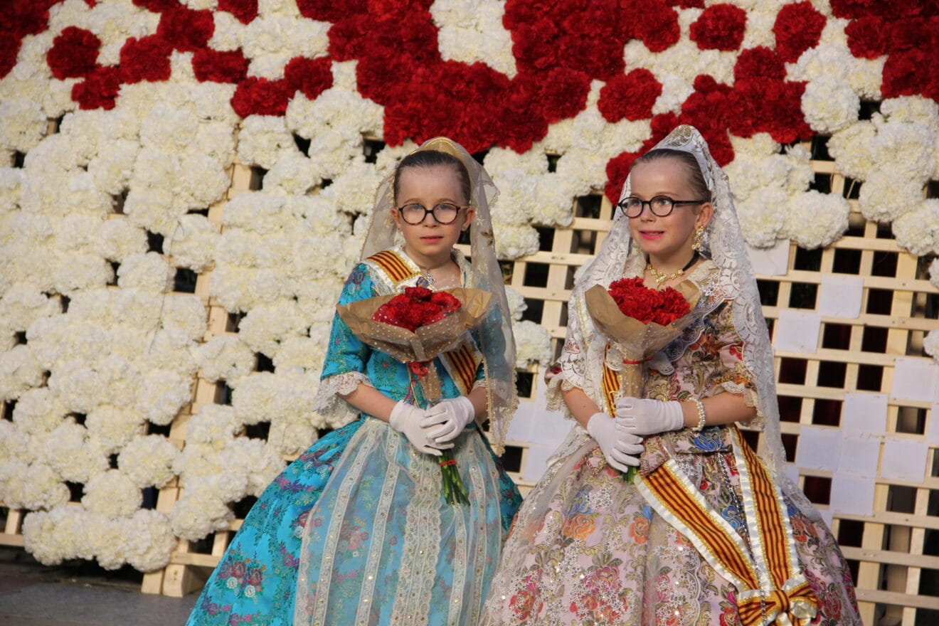 Ofrenda de flores a Sant Joan Fogueres Xàbia 2025 (81)