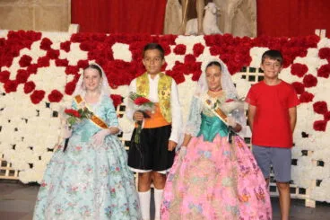 Ofrenda de flores a Sant Joan Fogueres Xàbia 2025 (91)