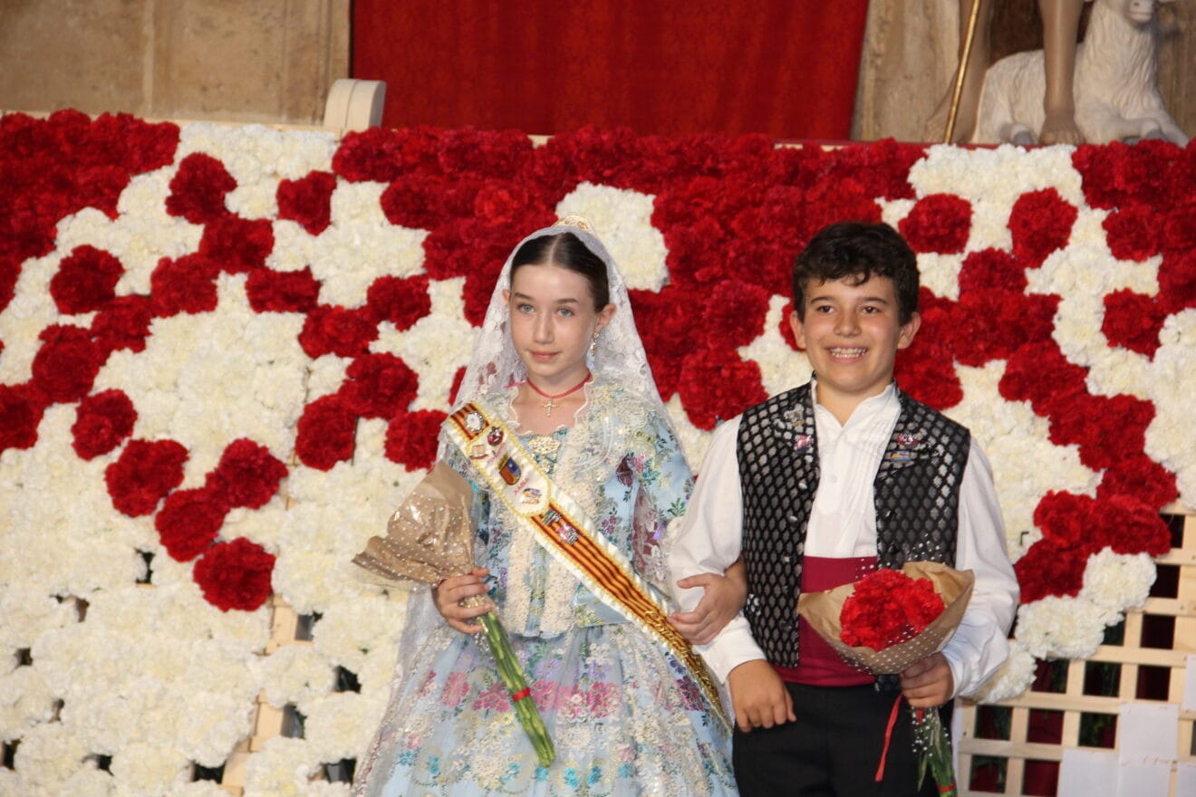 Ofrenda de flores a Sant Joan Fogueres Xàbia 2025 (99)