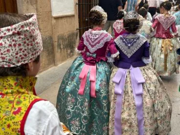 Pasacalle acto proclamación infantil Xàbia 2025 (1)