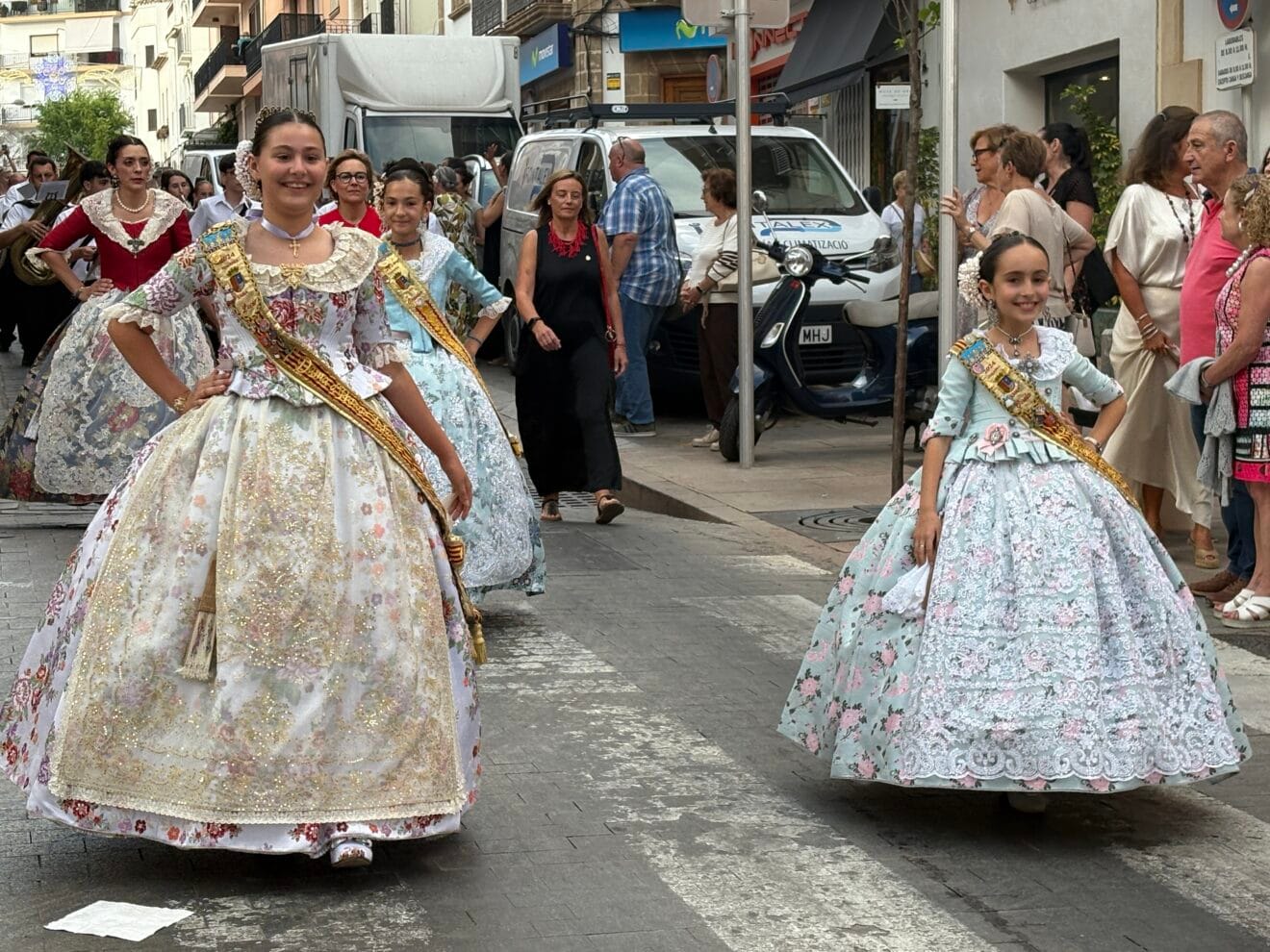 Pasacalle acto proclamación infantil Xàbia 2025 (7)