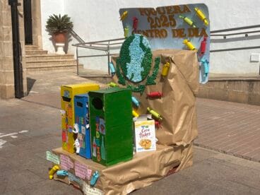 Pasacalle calles engalanadas, entrega de premios y cremà  (1)