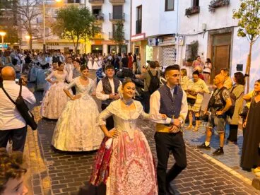 Pasacalle de la Proclamación de la Quintà 2025 ‘La Desmadrà’ (6)