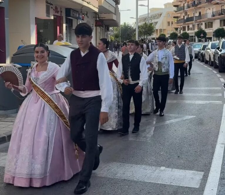 Pasacalle sectores en el Puerto de Xàbia