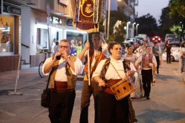 Proclamación de la Quintà 2025 de Xàbia. Reina, damas, presidentes y corte de honor (1)