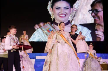 Proclamación de la Quintà 2025 de Xàbia. Reina, damas, presidentes y corte de honor (103)