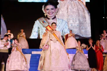 Proclamación de la Quintà 2025 de Xàbia. Reina, damas, presidentes y corte de honor (107)