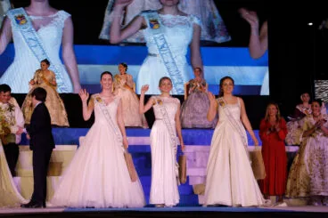 Proclamación de la Quintà 2025 de Xàbia. Reina, damas, presidentes y corte de honor (122)