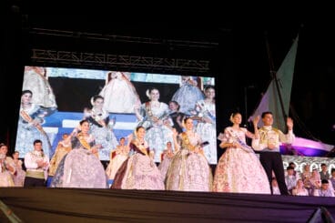 Proclamación de la Quintà 2025 de Xàbia. Reina, damas, presidentes y corte de honor (133)