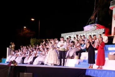 Proclamación de la Quintà 2025 de Xàbia. Reina, damas, presidentes y corte de honor (136)