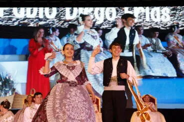 Proclamación de la Quintà 2025 de Xàbia. Reina, damas, presidentes y corte de honor (50)