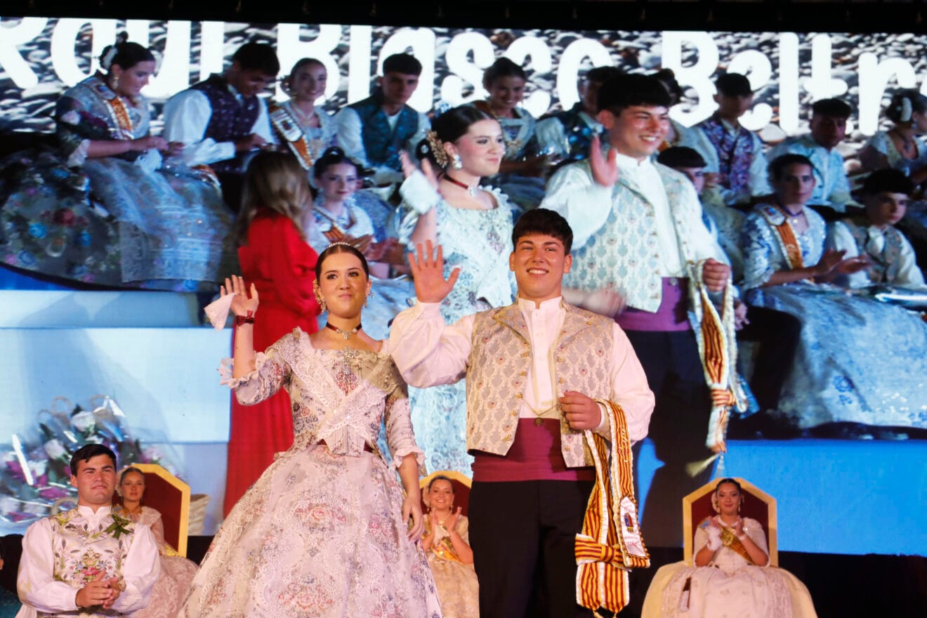 Proclamación de la Quintà 2025 de Xàbia. Reina, damas, presidentes y corte de honor (60)
