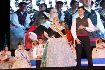 Proclamación de la Quintà 2025 de Xàbia. Reina, damas, presidentes y corte de honor (71)