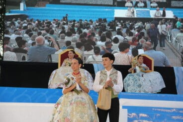 Proclamación de la Reina Infantil Laia Sedeño y Comisión Juvenil 2025 (1)