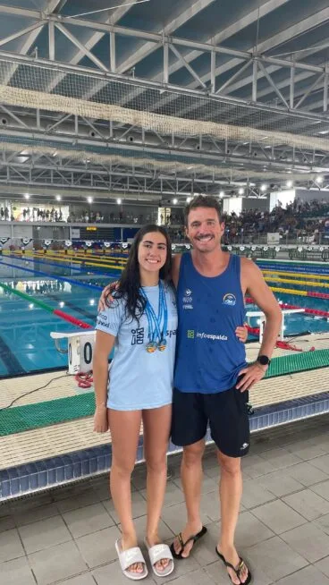 Alapont junto a su entrenador