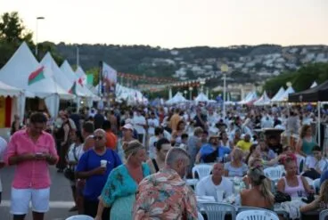 Asistentes al Festival Internacional de Xàbia