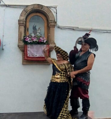 Capitanes 2025 en la ofrenda de flores en el centro histórico