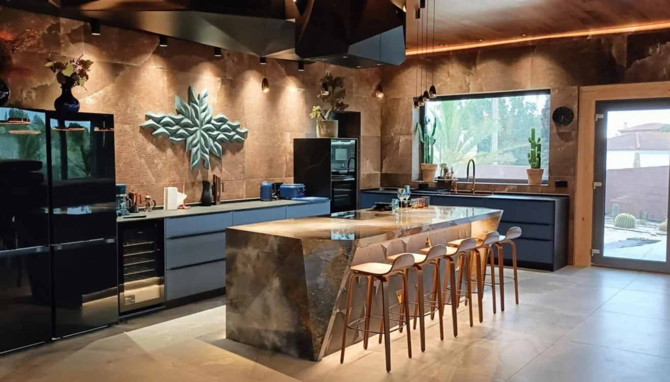 Cocina completamente integrada en el hogar