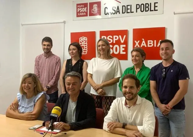 Imagen: Concejales del PSOE Xàbia