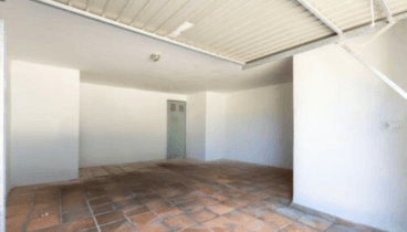 Garaje con trastero y espacio para taller